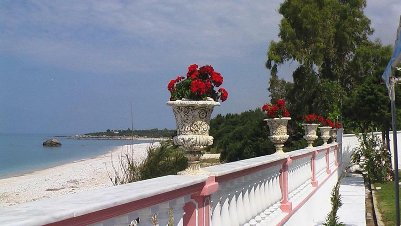 Villa Isabel Riza  Bagian luar foto